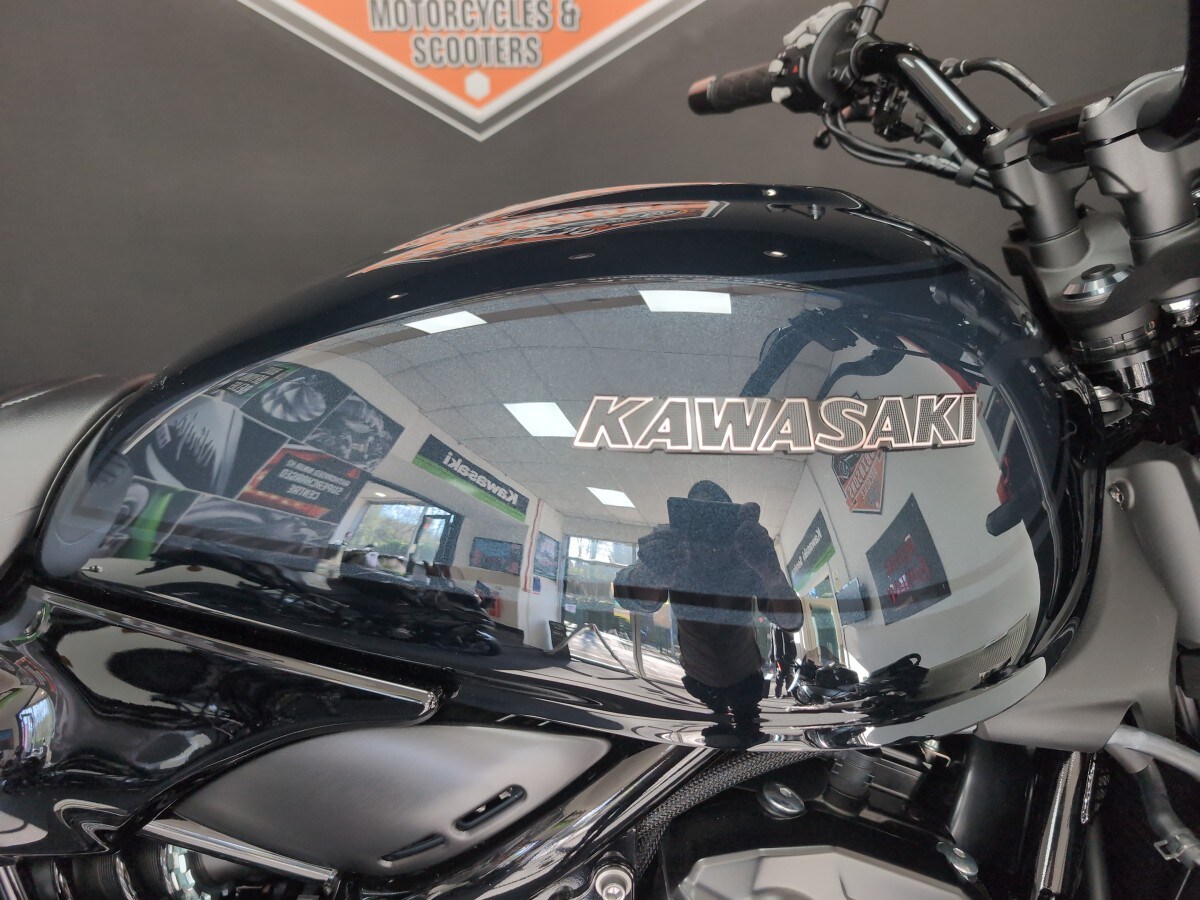 Kawasaki Z900RS Black Ball Edition