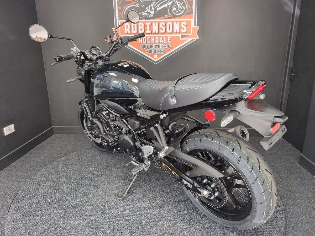 Kawasaki Z900RS Black Ball Edition