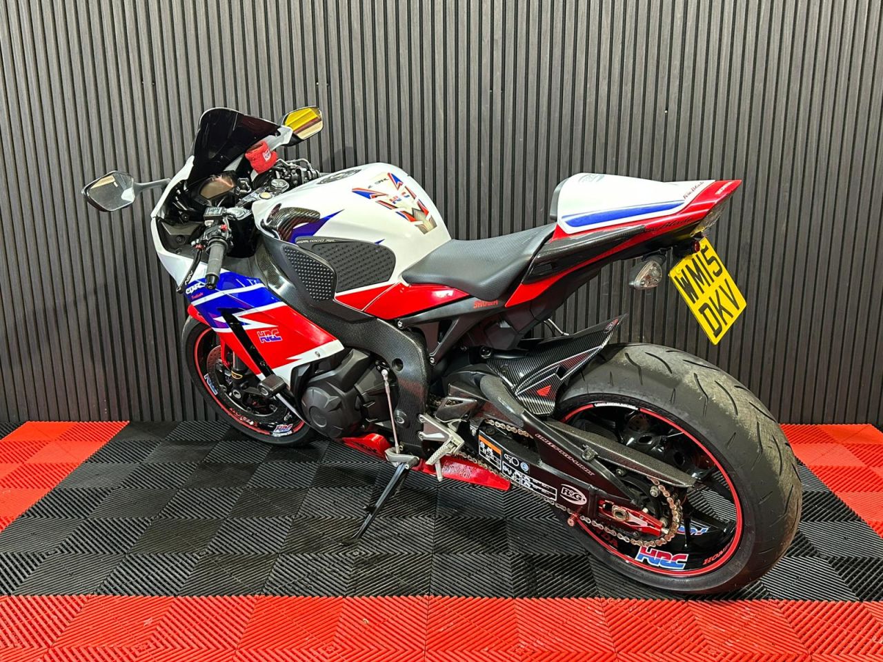 Used Honda CBR1000RR-R FIREBLADE for sale - 78435370: Photo 8