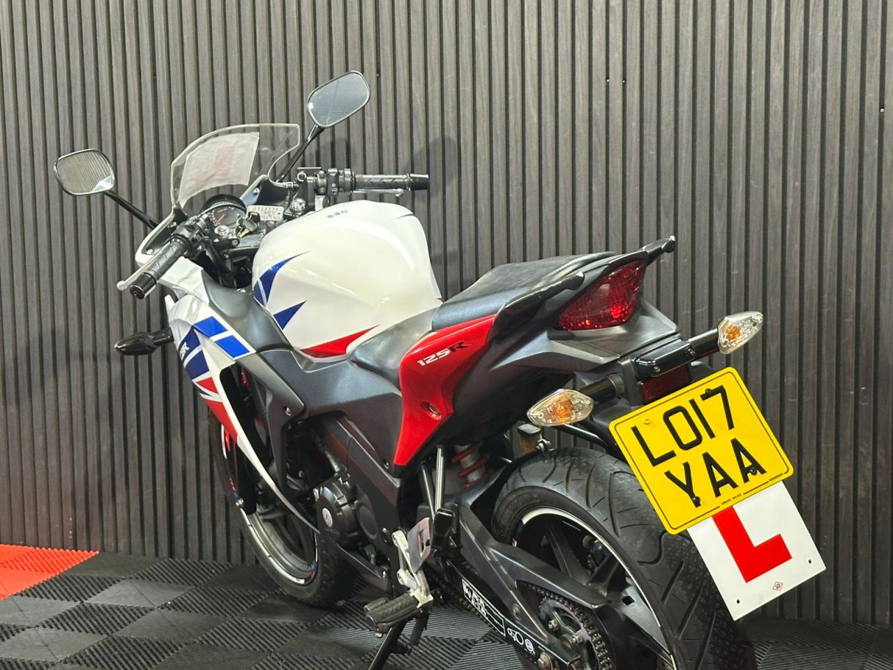 Used Honda CBR125R for sale - 78693580: Photo 12