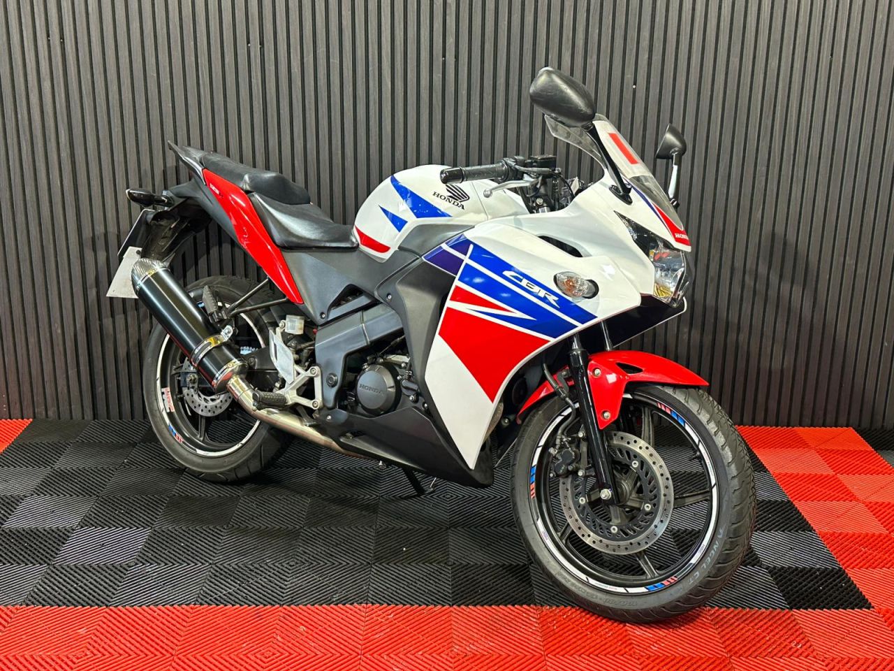 Used Honda CBR125R for sale - 78693580: Photo 8