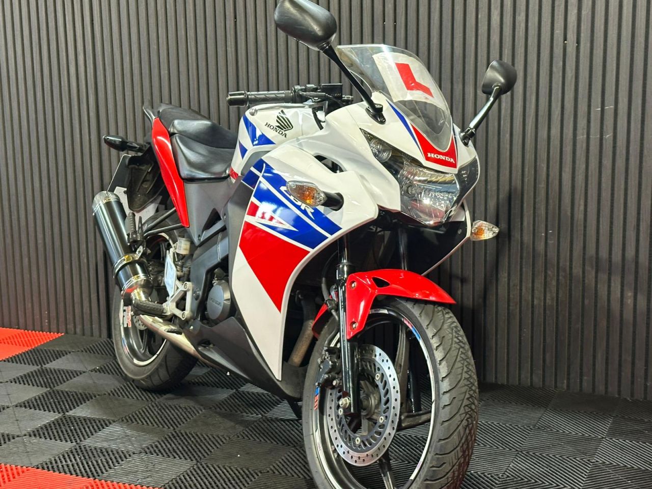 Used Honda CBR125R for sale - 78693580: Photo 9