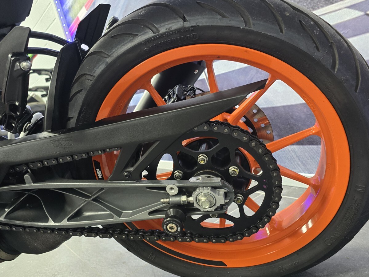 KTM 390 DUKE 21