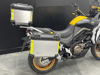 Used QJ MOTOR SVT 650 undefined for sale - bike-77869418: Photo