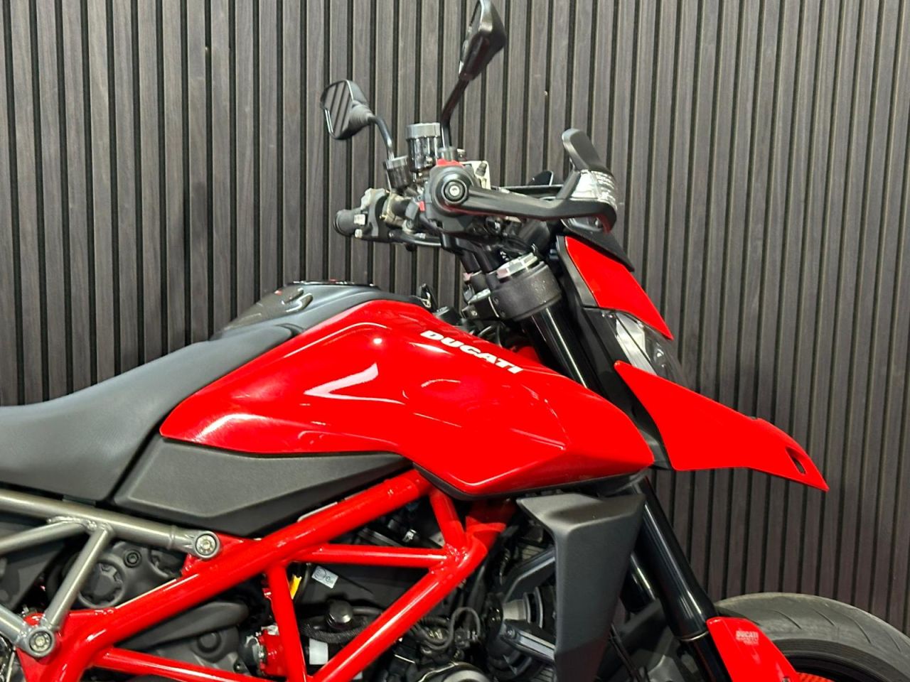 Used Ducati Hypermotard for sale - 78435384: Photo 25