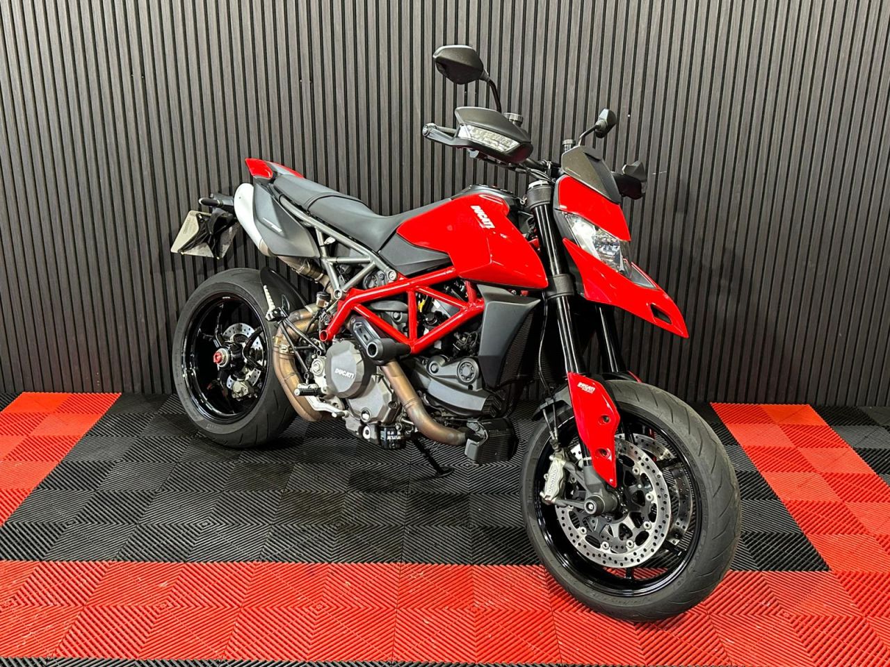 Used Ducati Hypermotard for sale - 78435384: Photo 8