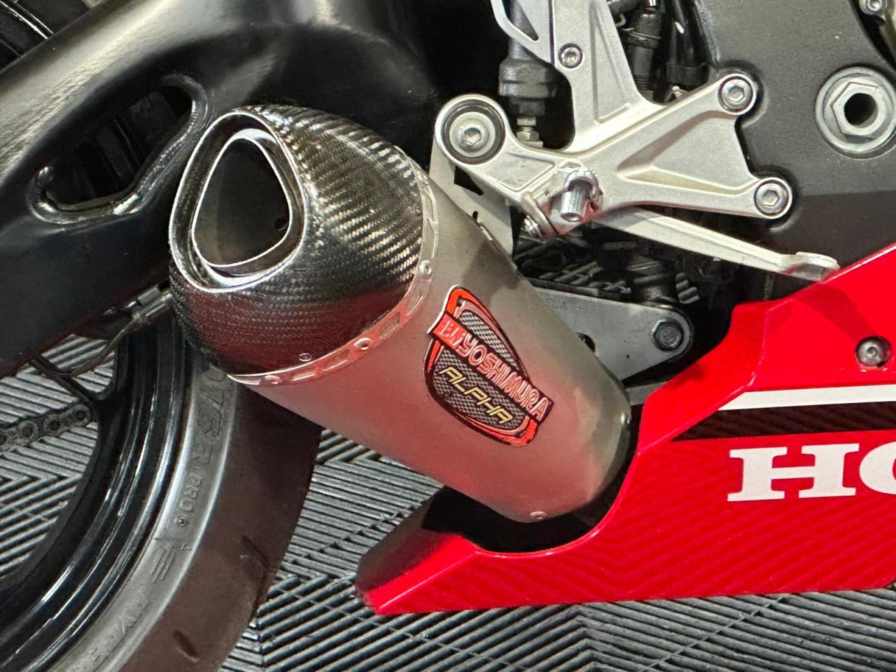 Used Honda CBR1000RR Fireblade for sale - 78907544: Photo 15