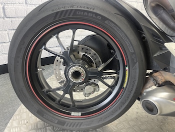 Used Ducati 1299 S PANIGALE 2016 for sale - bike-77865317: Photo