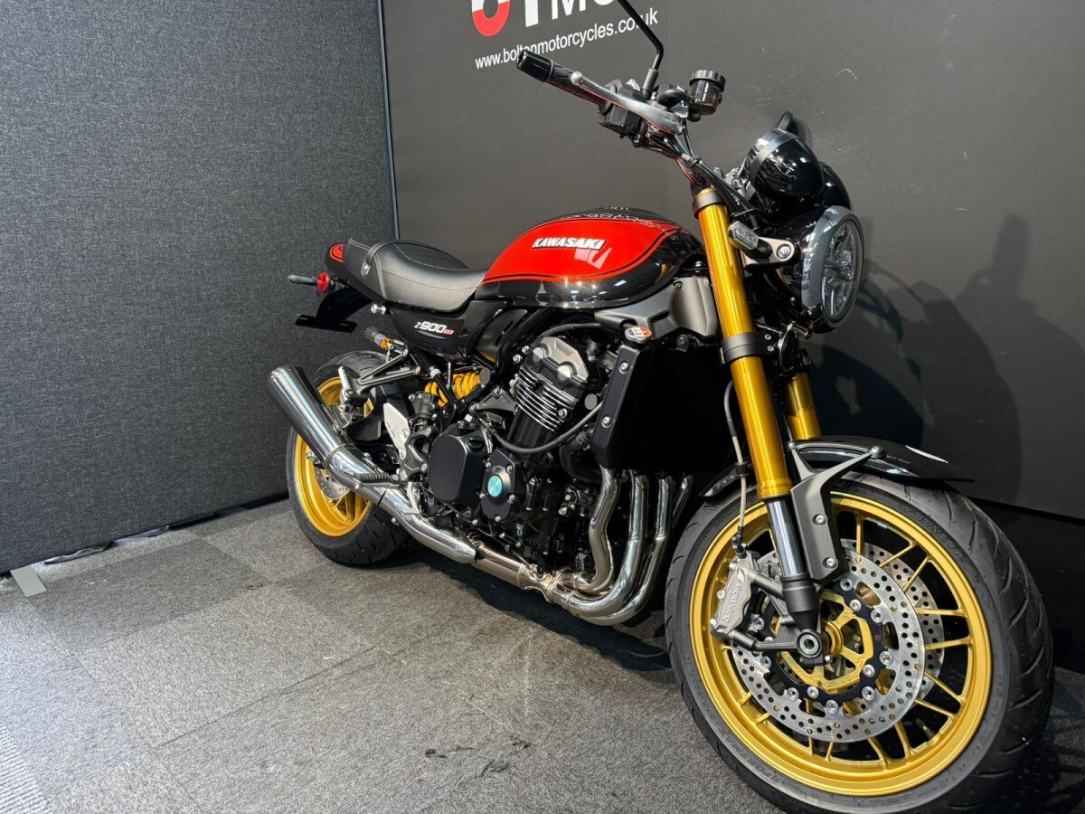 Kawasaki Z900RS SE