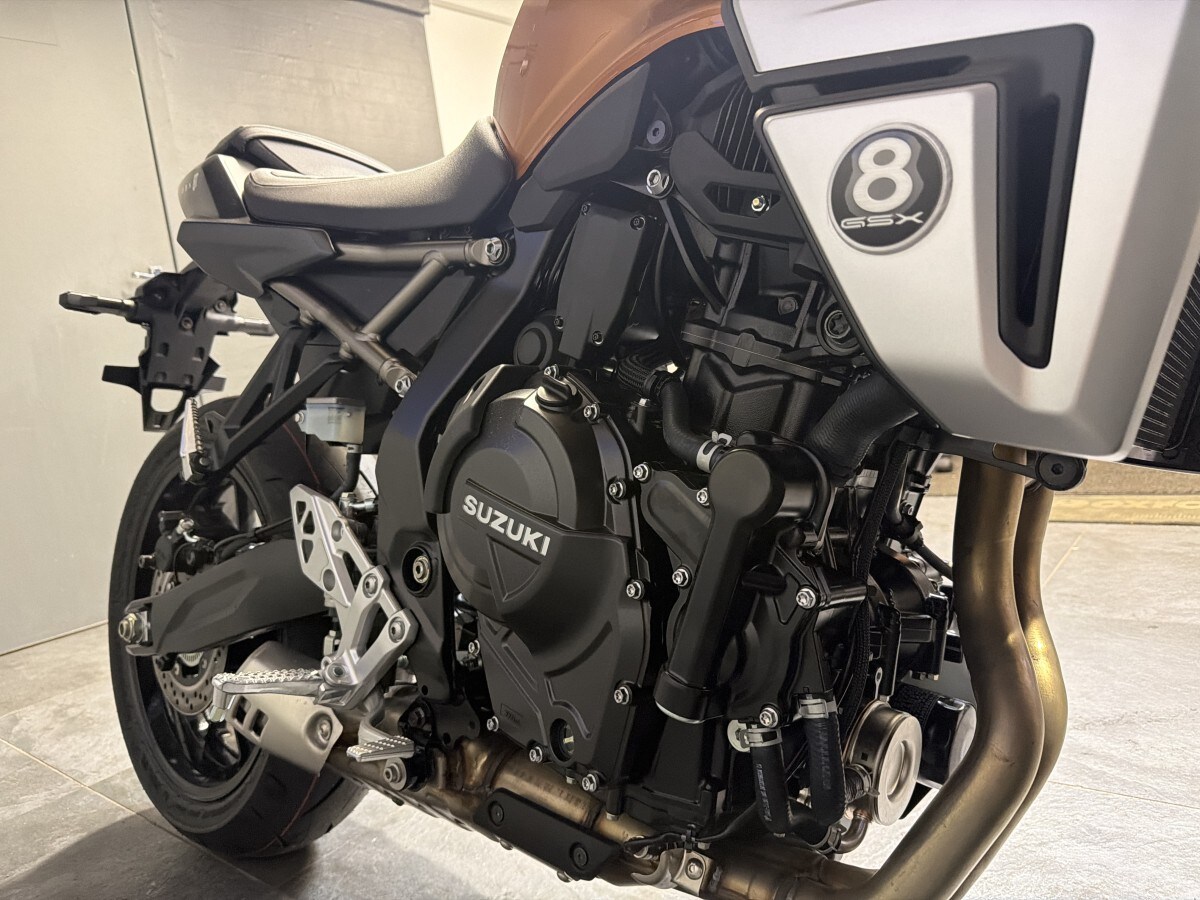 Suzuki GSX-8T