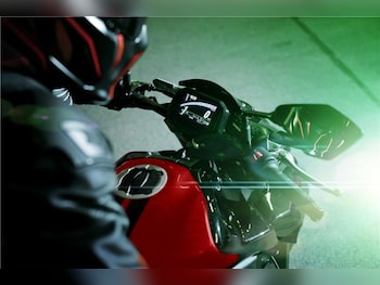 Used Kawasaki Z900 SE ZR900MRFNN BK2 undefined for sale - bike-77867267: Photo