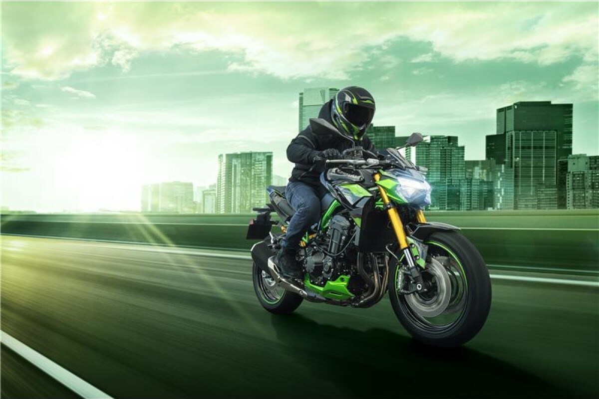 Kawasaki Z900 SE ZR900MRFNN BK2
