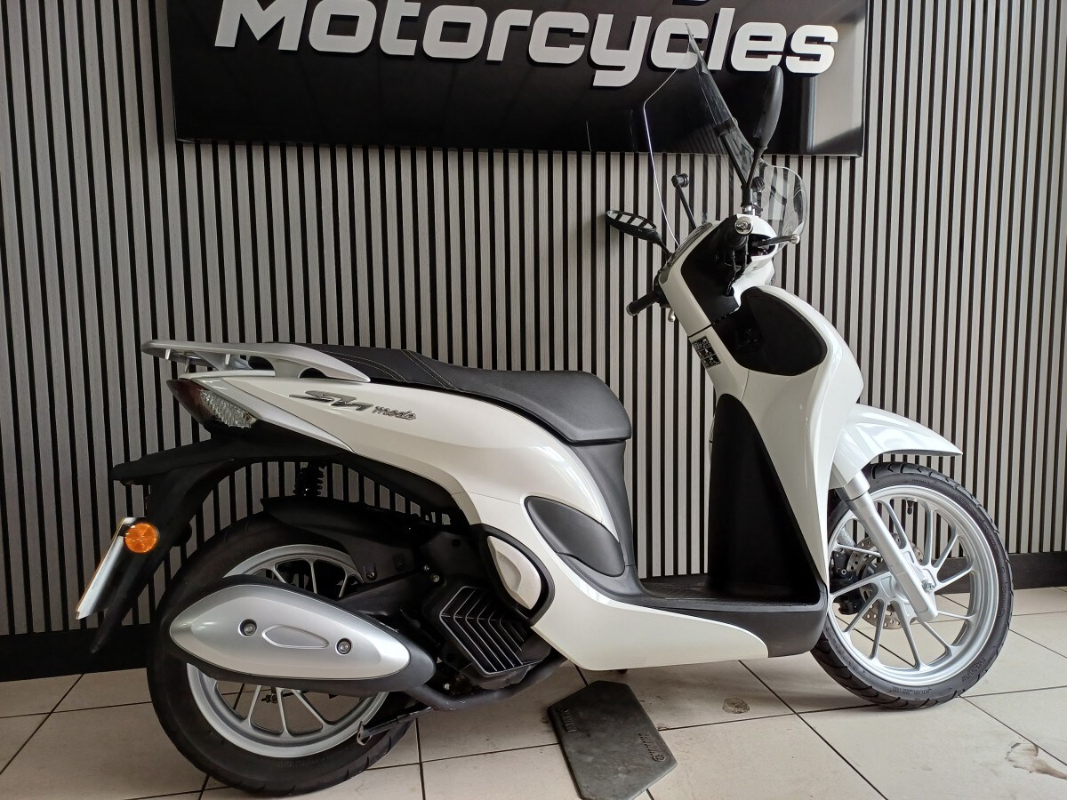 Honda SH125 MODE-R