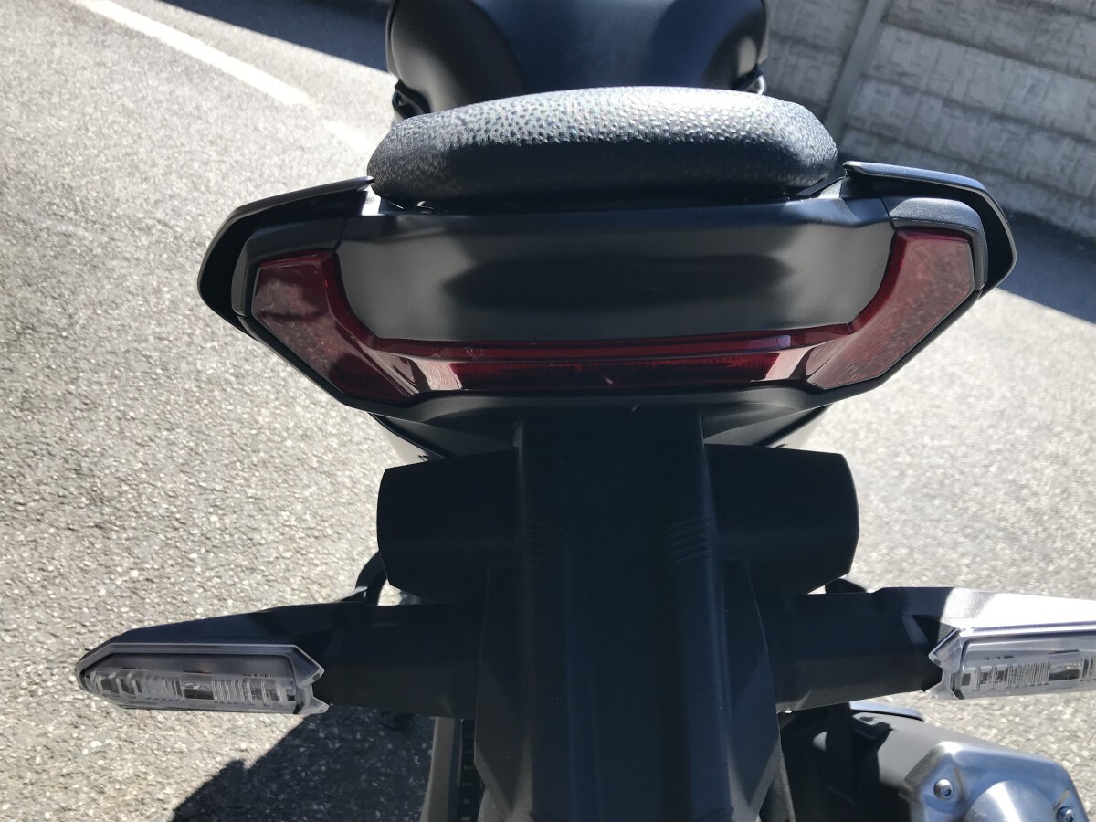 Kawasaki Z900 ZR900SSFAN