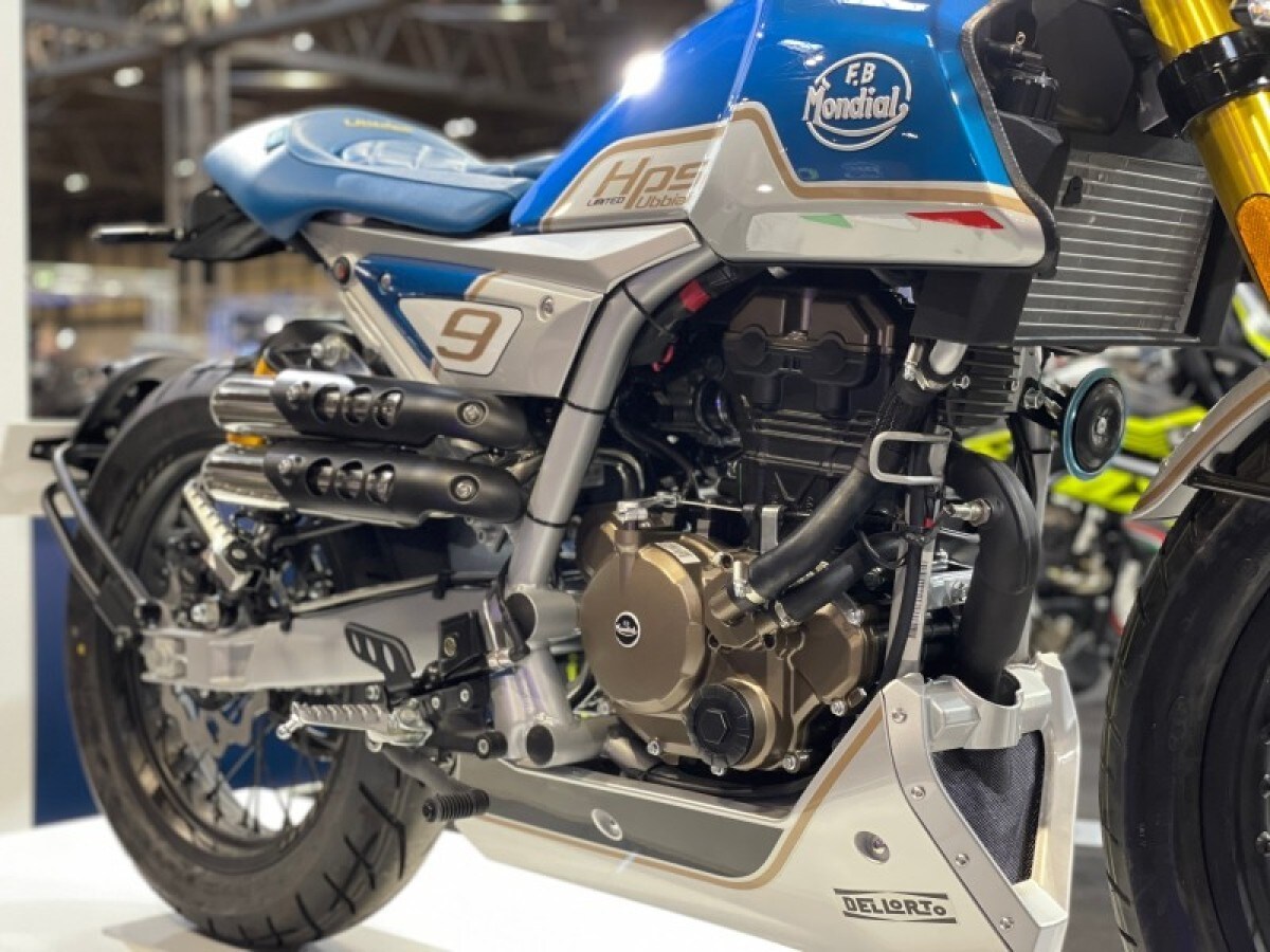 Mondial HPS 125 Ubbiali Edition