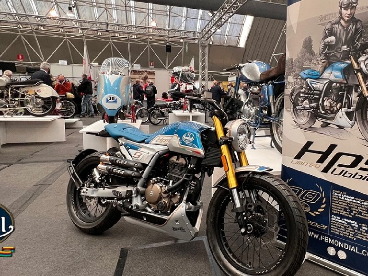 Mondial HPS 125 Ubbiali Edition