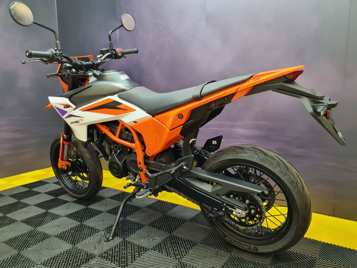 KTM 390 SMC R