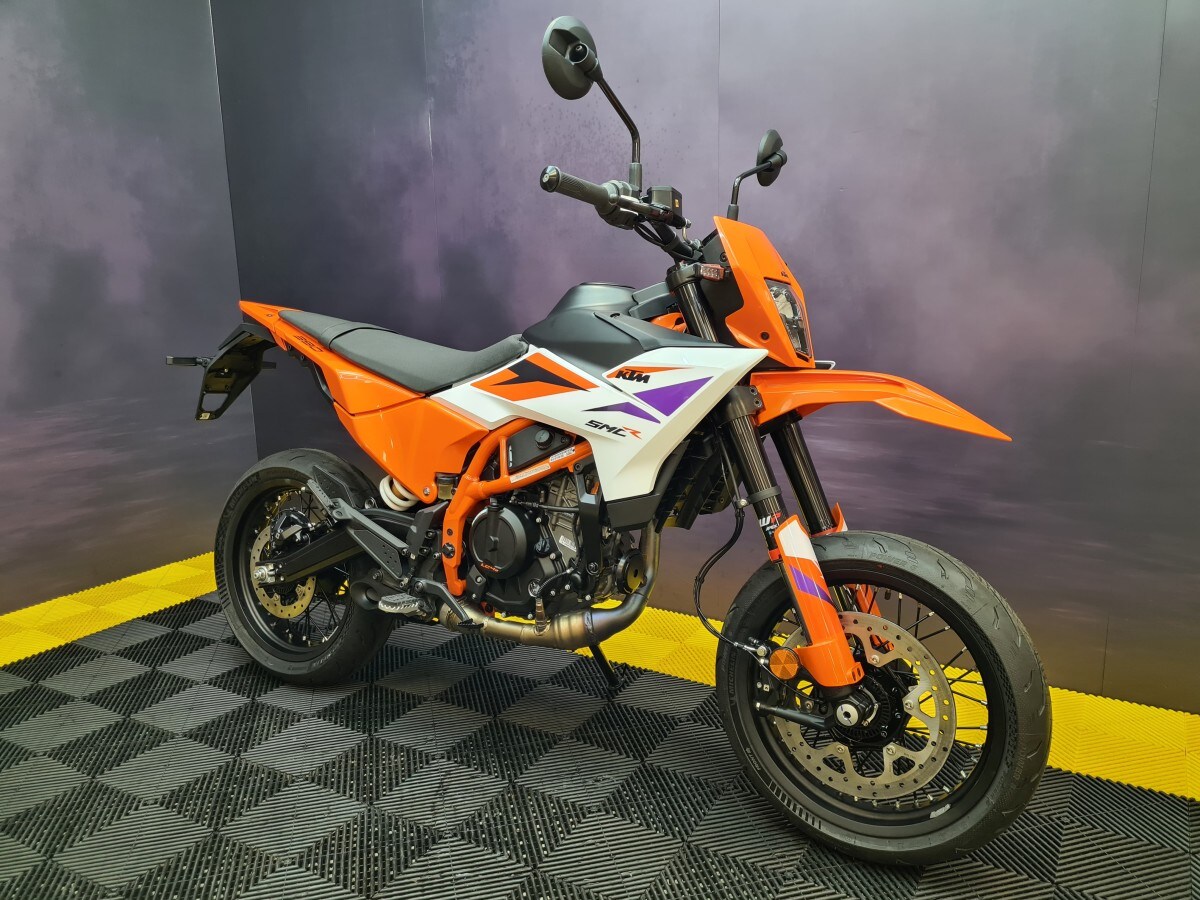 KTM 390 SMC R