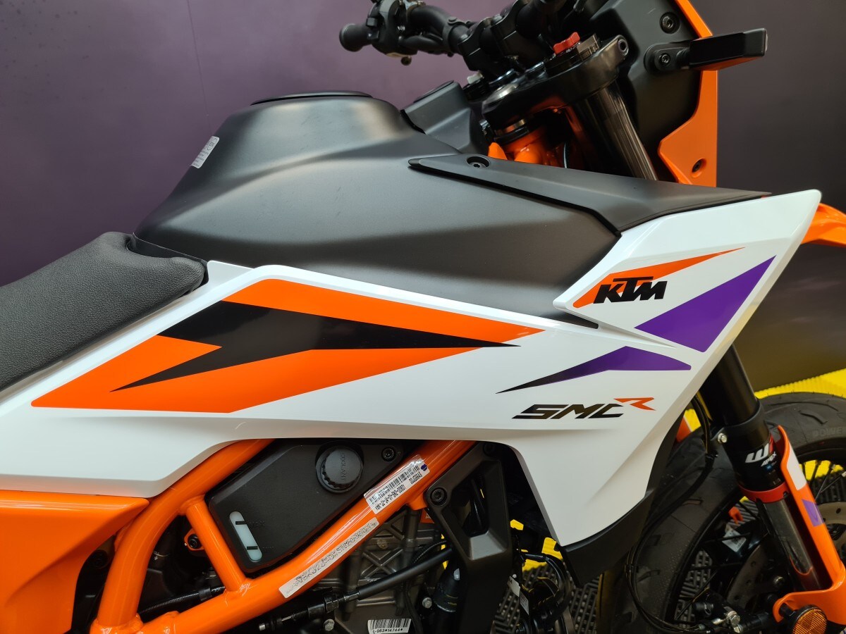 KTM 390 SMC R