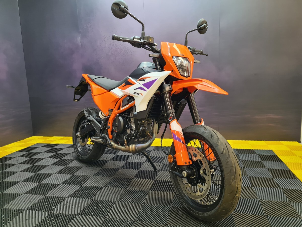 KTM 390 SMC R