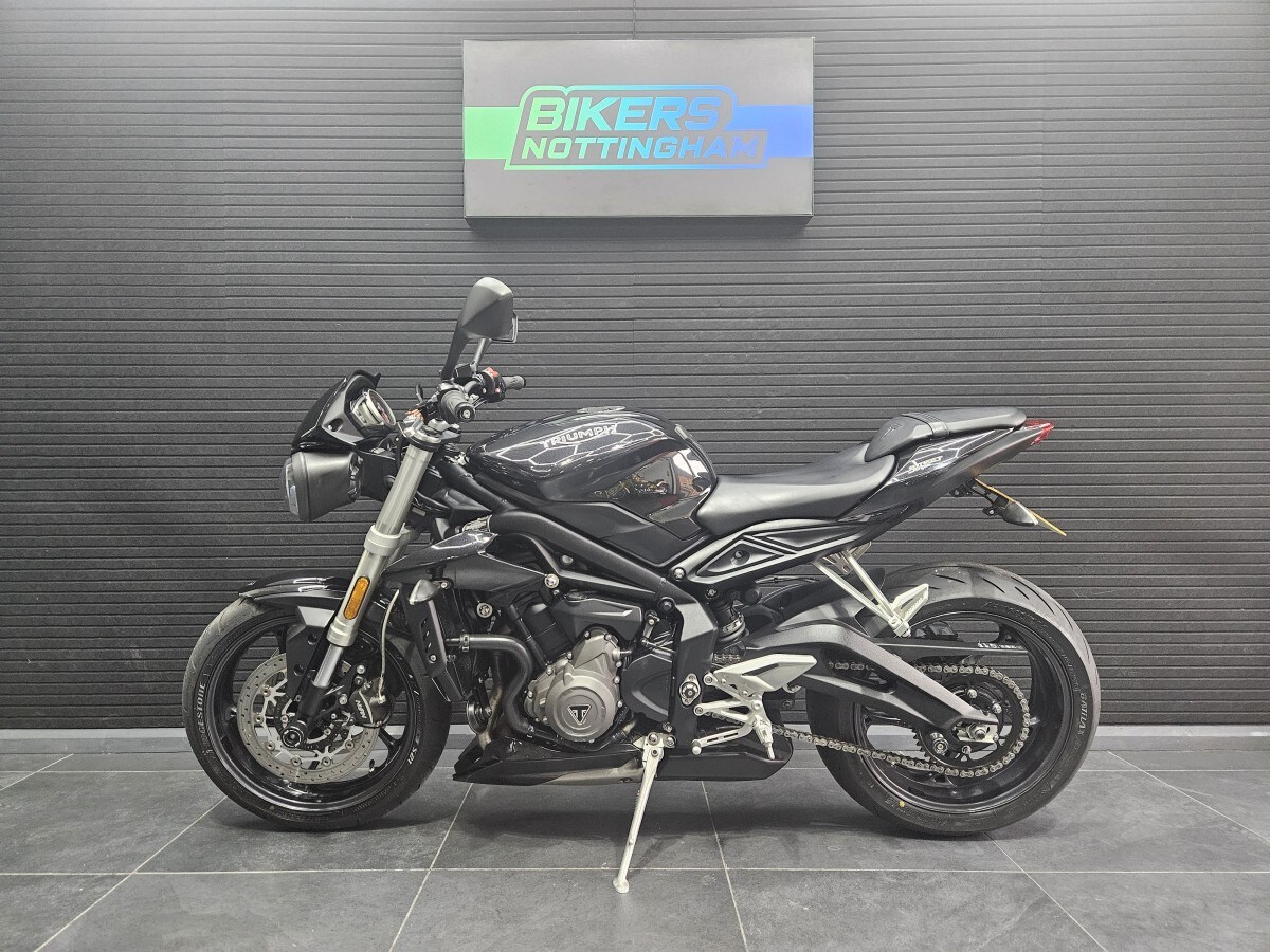 Triumph STREET TRIPLE S