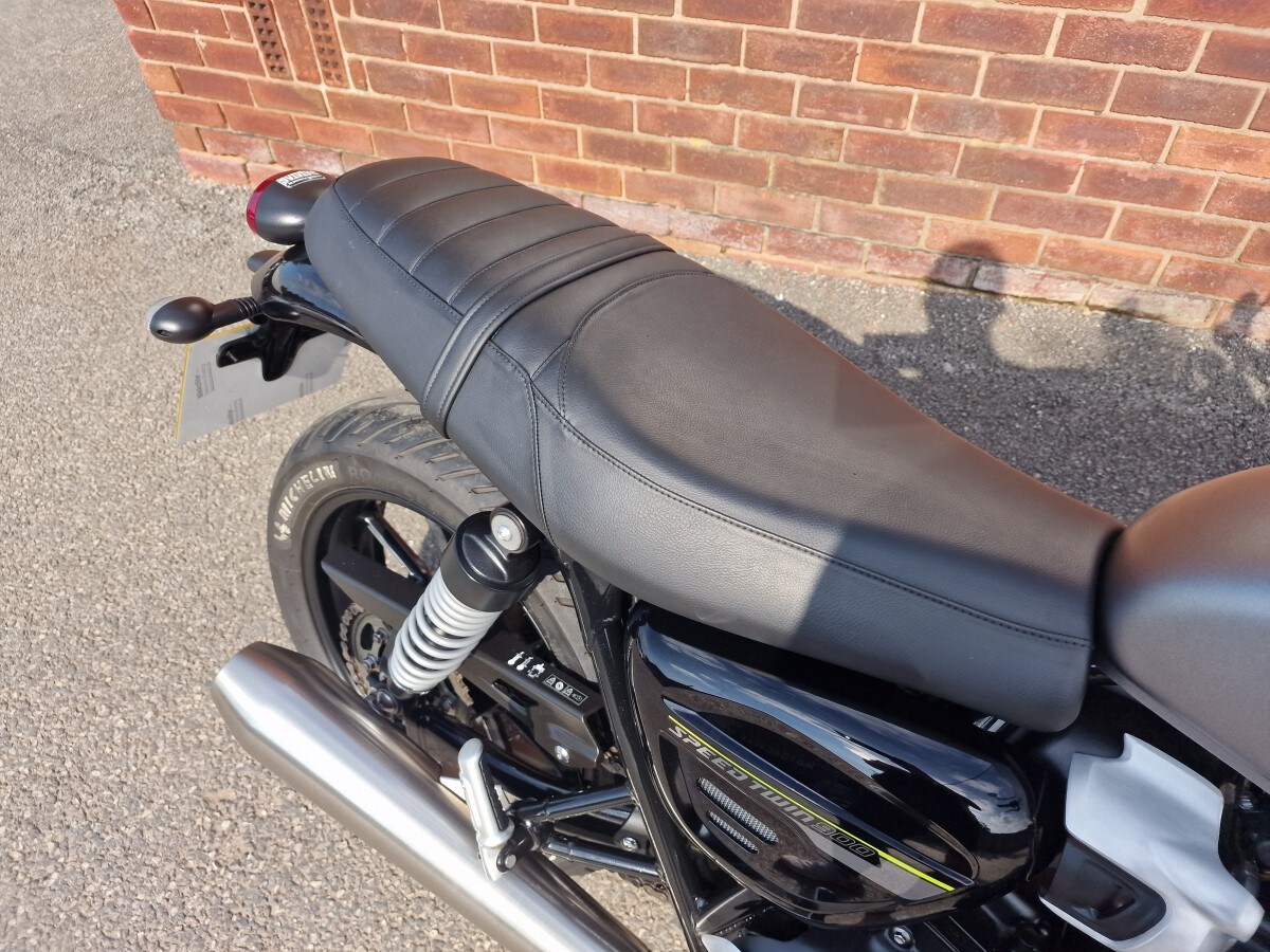 Triumph SPEED TWIN 900