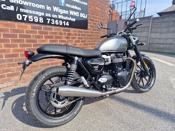 Used Triumph SPEED TWIN 900 2023 for sale - bike-77865774: Photo