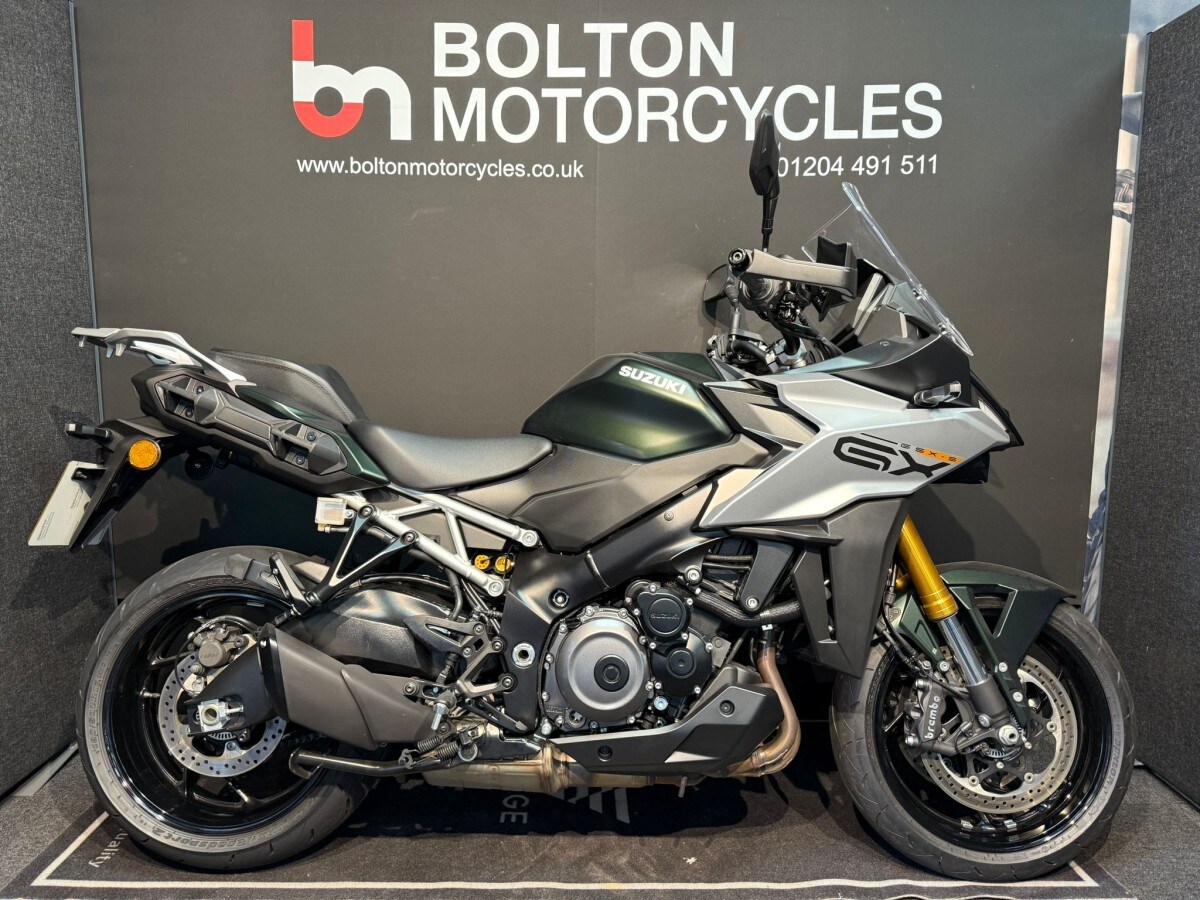 Suzuki GSX-S1000 GX+