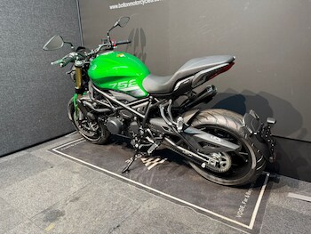 Used Benelli 752 S undefined for sale - bike-77869745: Photo