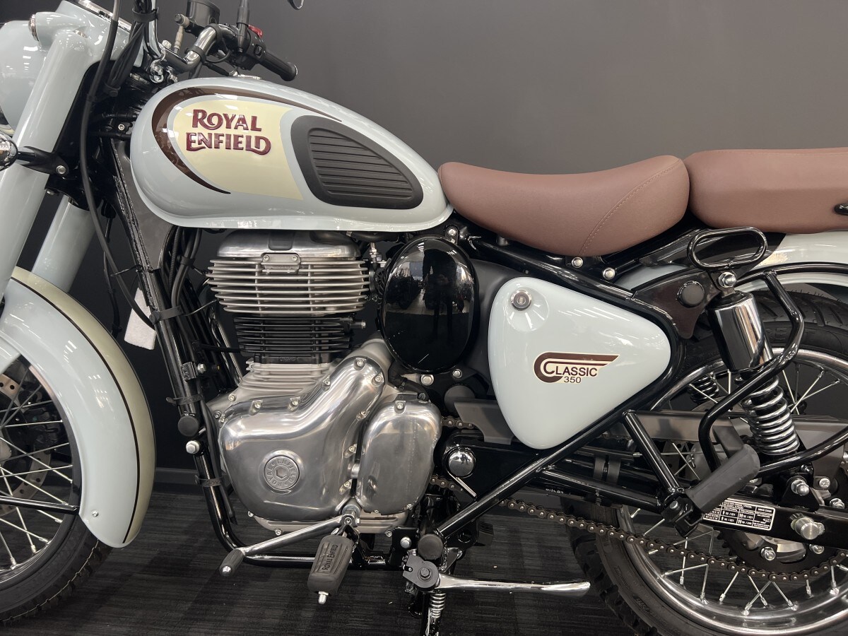 Royal Enfield Classic 350 Halcyon