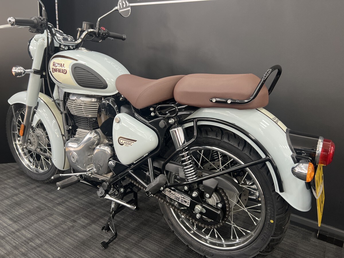Royal Enfield Classic 350 Halcyon