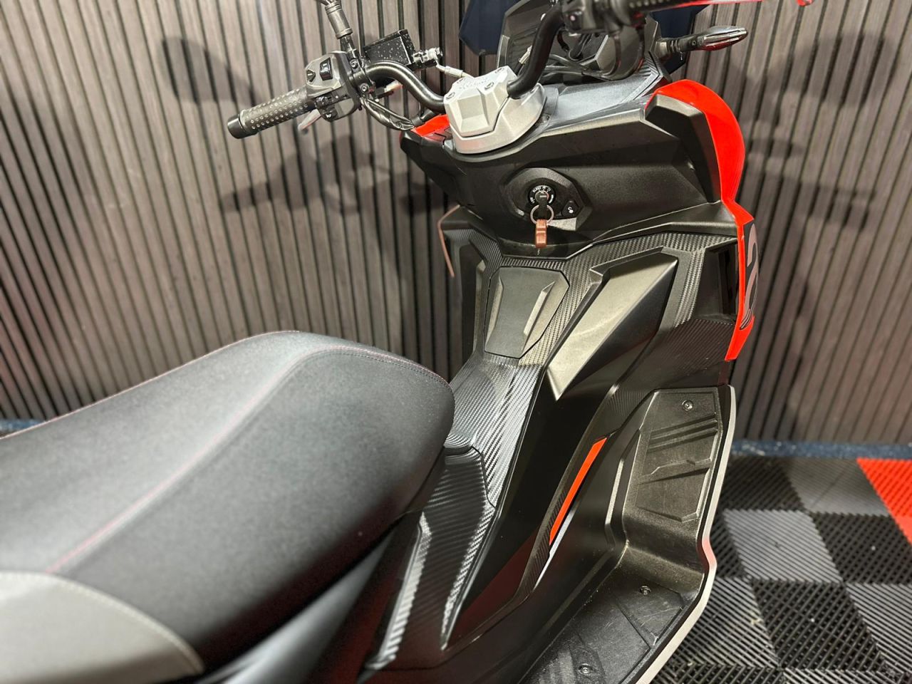 Used Aprilia SR GT for sale - 78435548: Photo 22