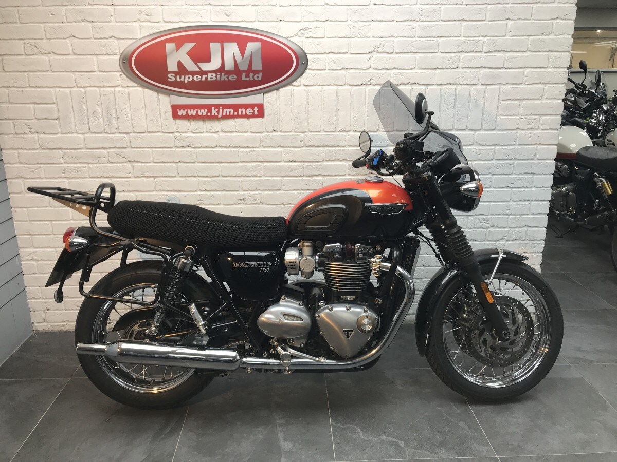 Triumph BONNEVILLE T120