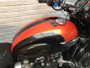 Used Triumph BONNEVILLE T120 2020 for sale - bike-77866118: Photo