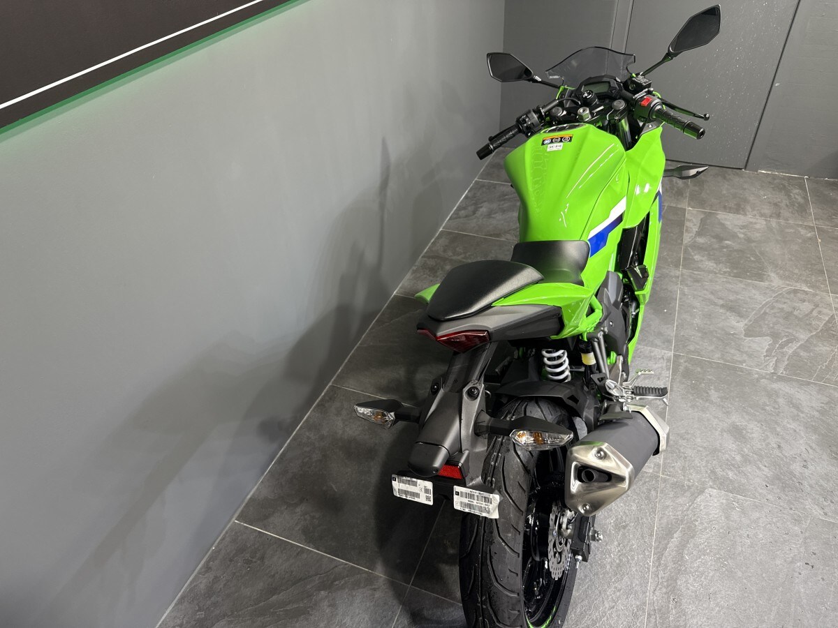 Kawasaki Ninja 125 BX125CTFAN (GN1/GY1)