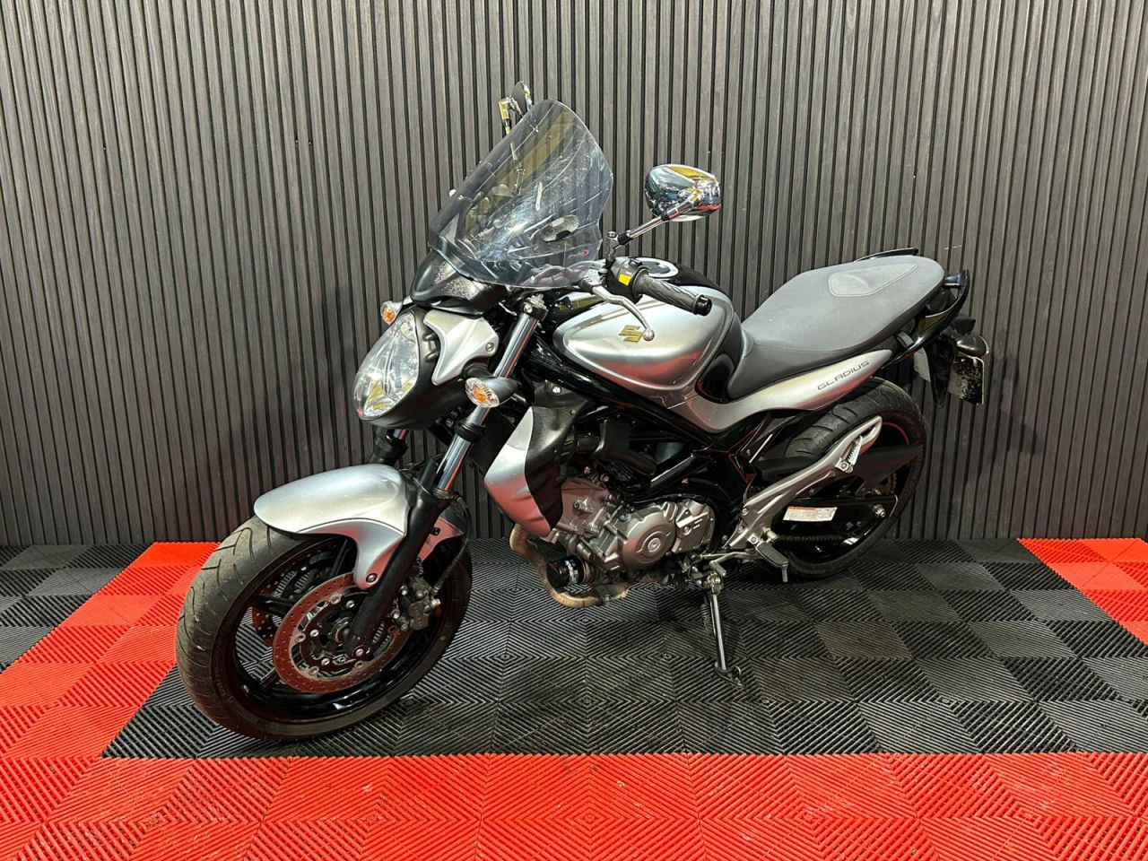 Used Suzuki Gladius 650 for sale - 78434449: Photo 10
