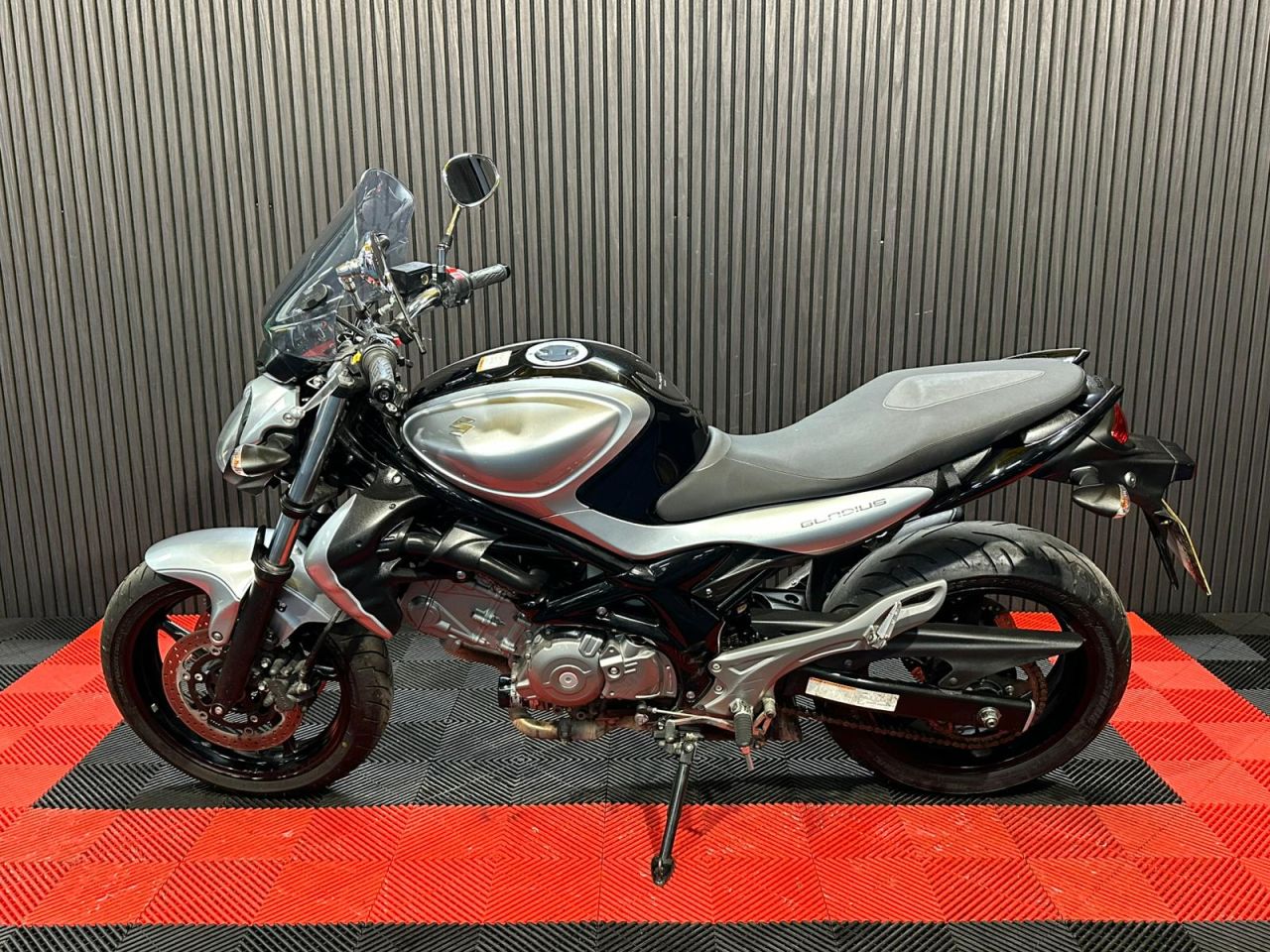 Used Suzuki Gladius 650 for sale - 78434449: Photo 9