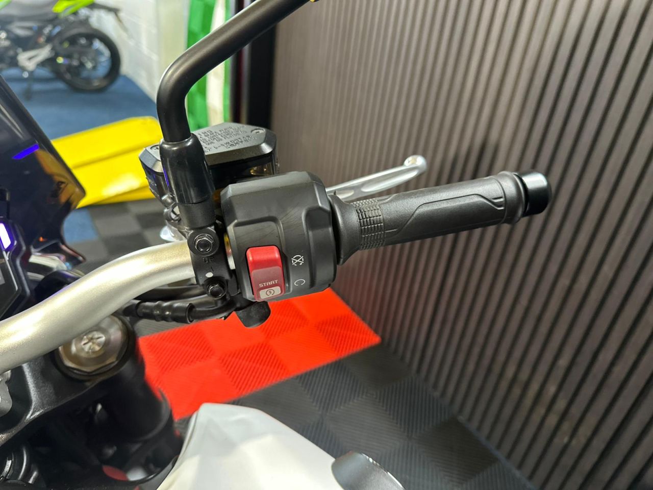 Used Honda CB1000 Hornet for sale - 78434634: Photo 23