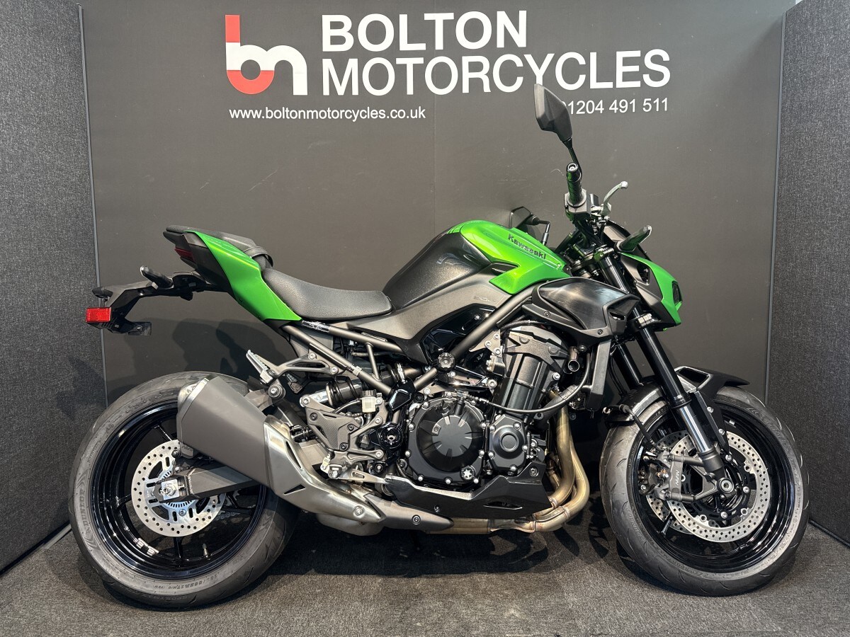 Kawasaki Z900 ZR900