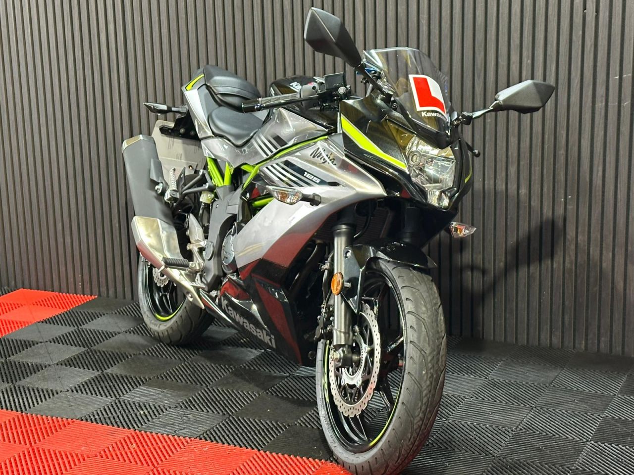 Used Kawasaki Ninja 125 for sale - 78883556: Photo 8