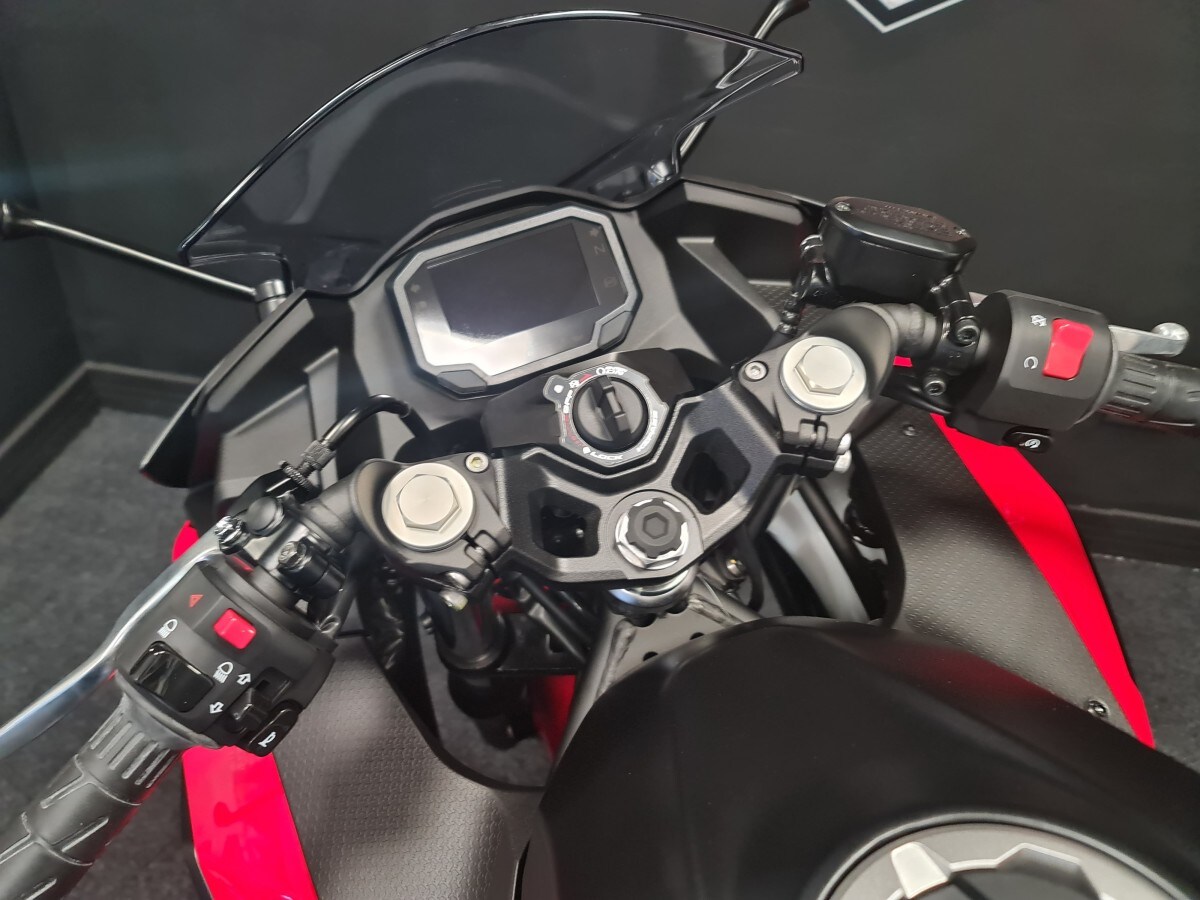 Kawasaki Ninja 500 SE