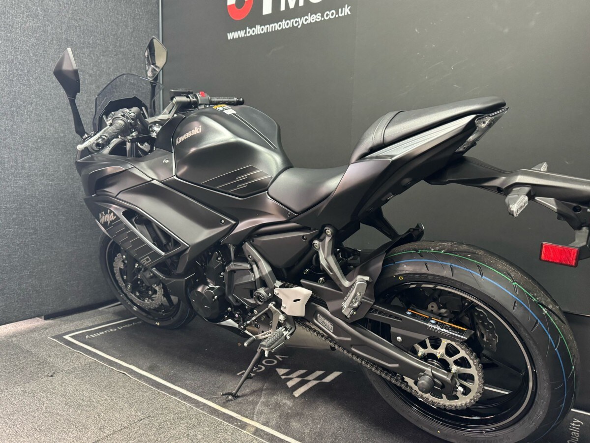 Kawasaki Ninja 650 EX650SSFAN