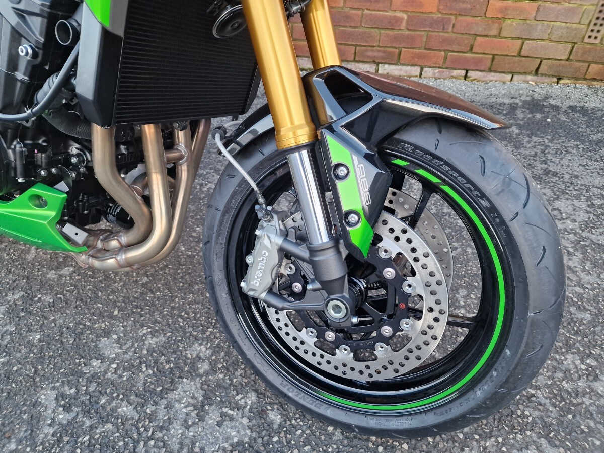 Kawasaki Z900 SE ZR900MRFNN BK2