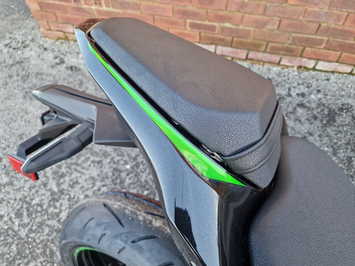 Kawasaki Z900 SE ZR900MRFNN BK2