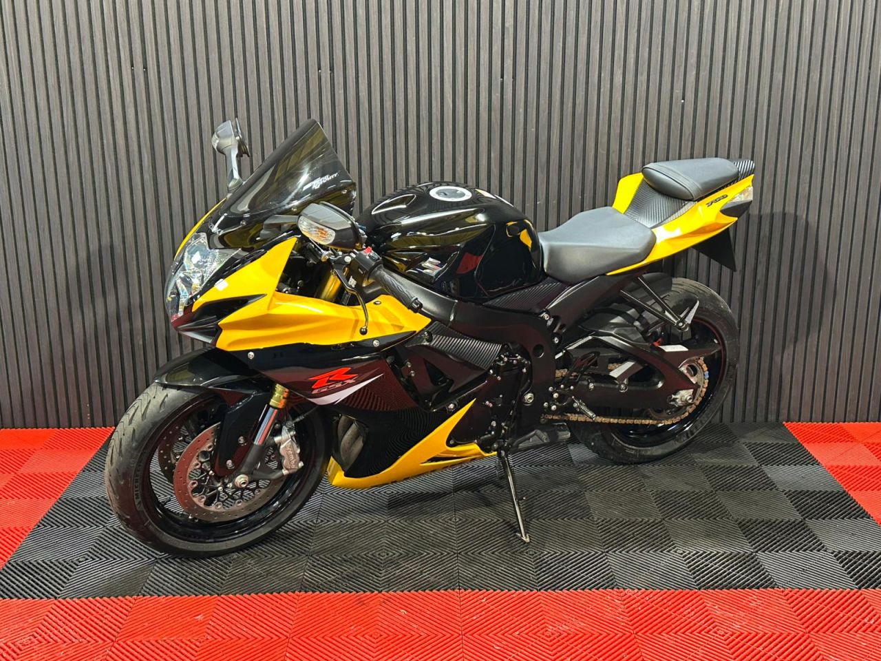 Used Suzuki GSXR750 for sale - 78435348: Photo 10