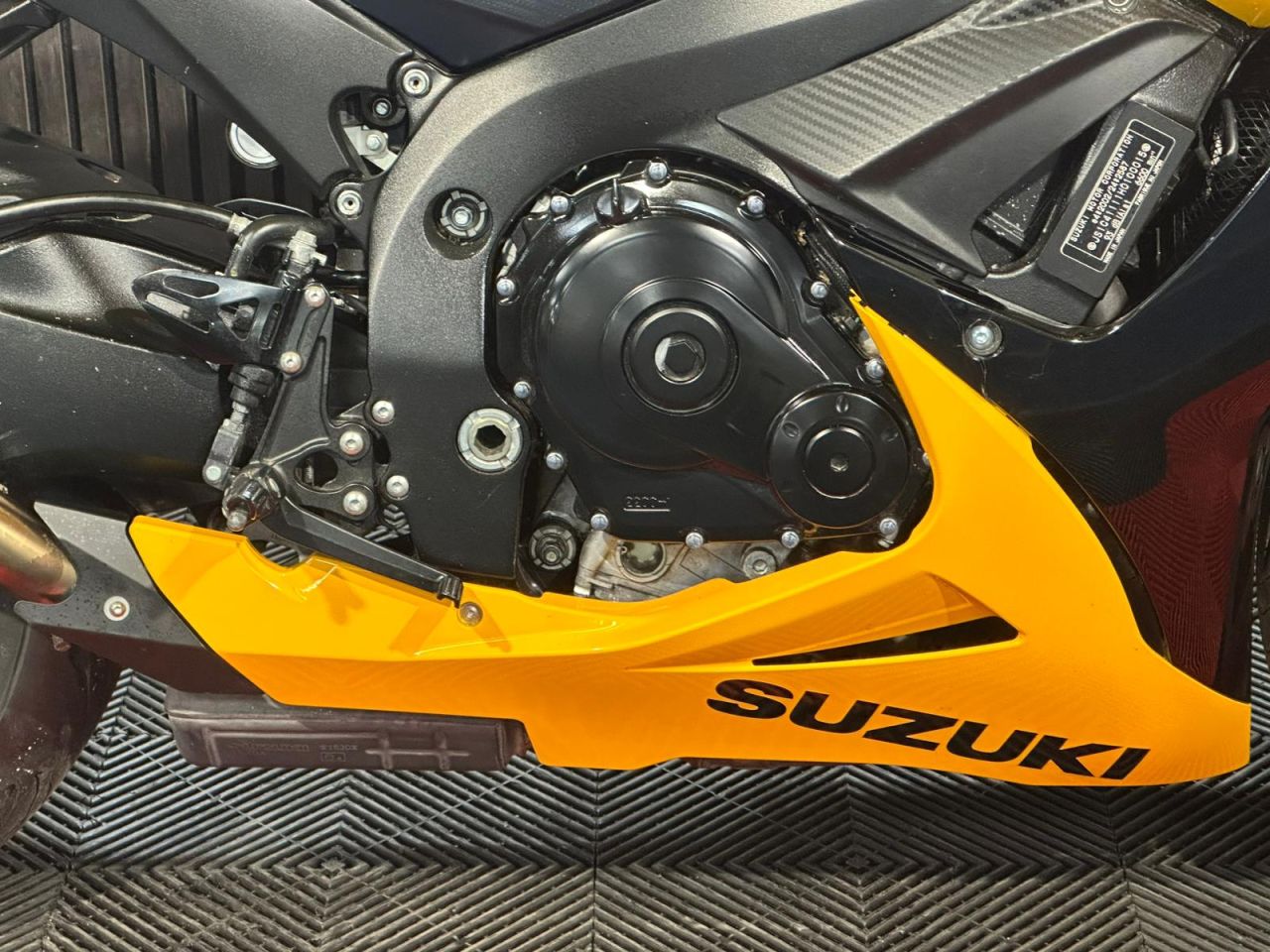 Used Suzuki GSXR750 for sale - 78435348: Photo 15