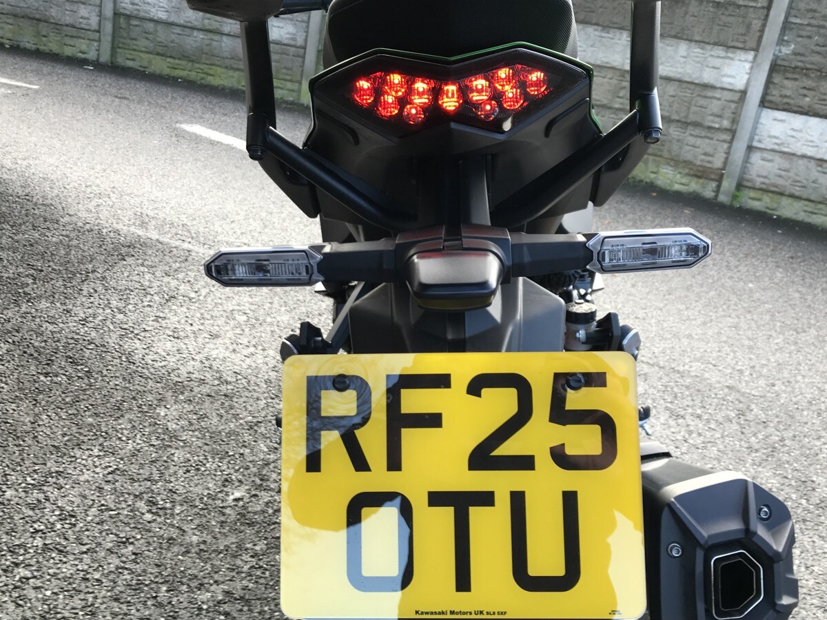 Kawasaki Ninja 1100 SX SE ZX 1100 JSFAN