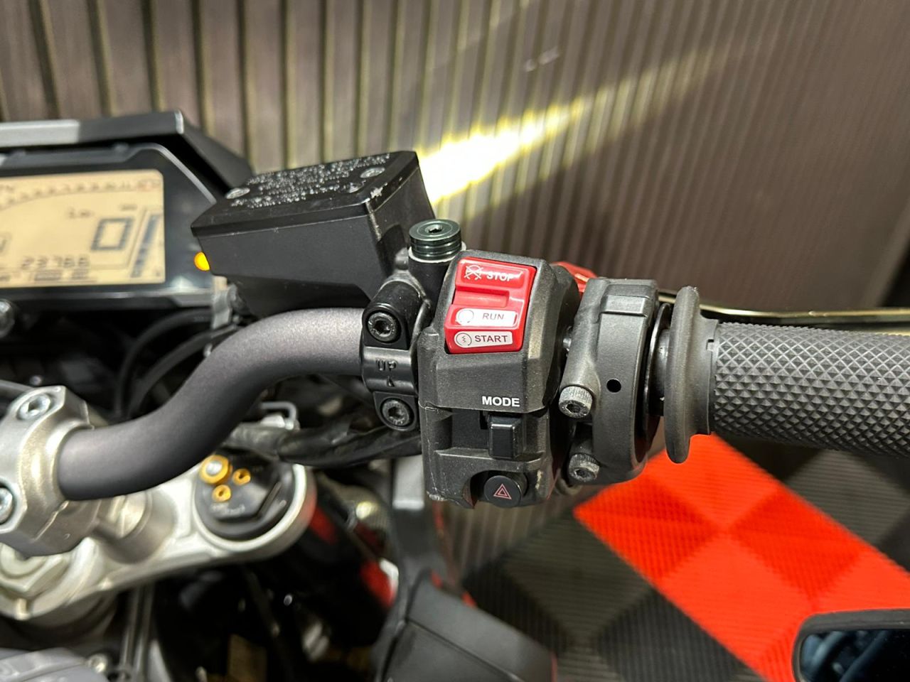Used Yamaha MT-10 for sale - 78435745: Photo 18