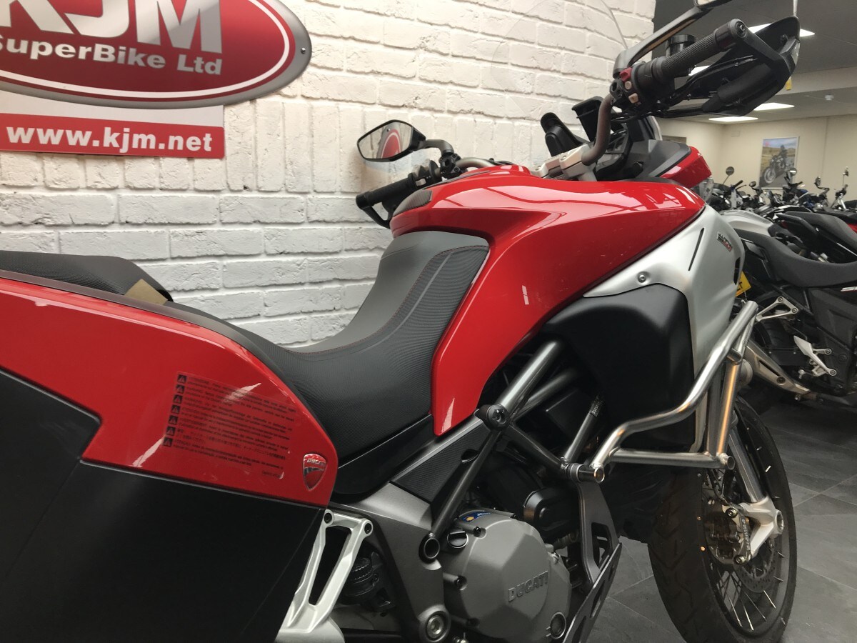 Ducati MULTISTRADA 1200 ENDURO