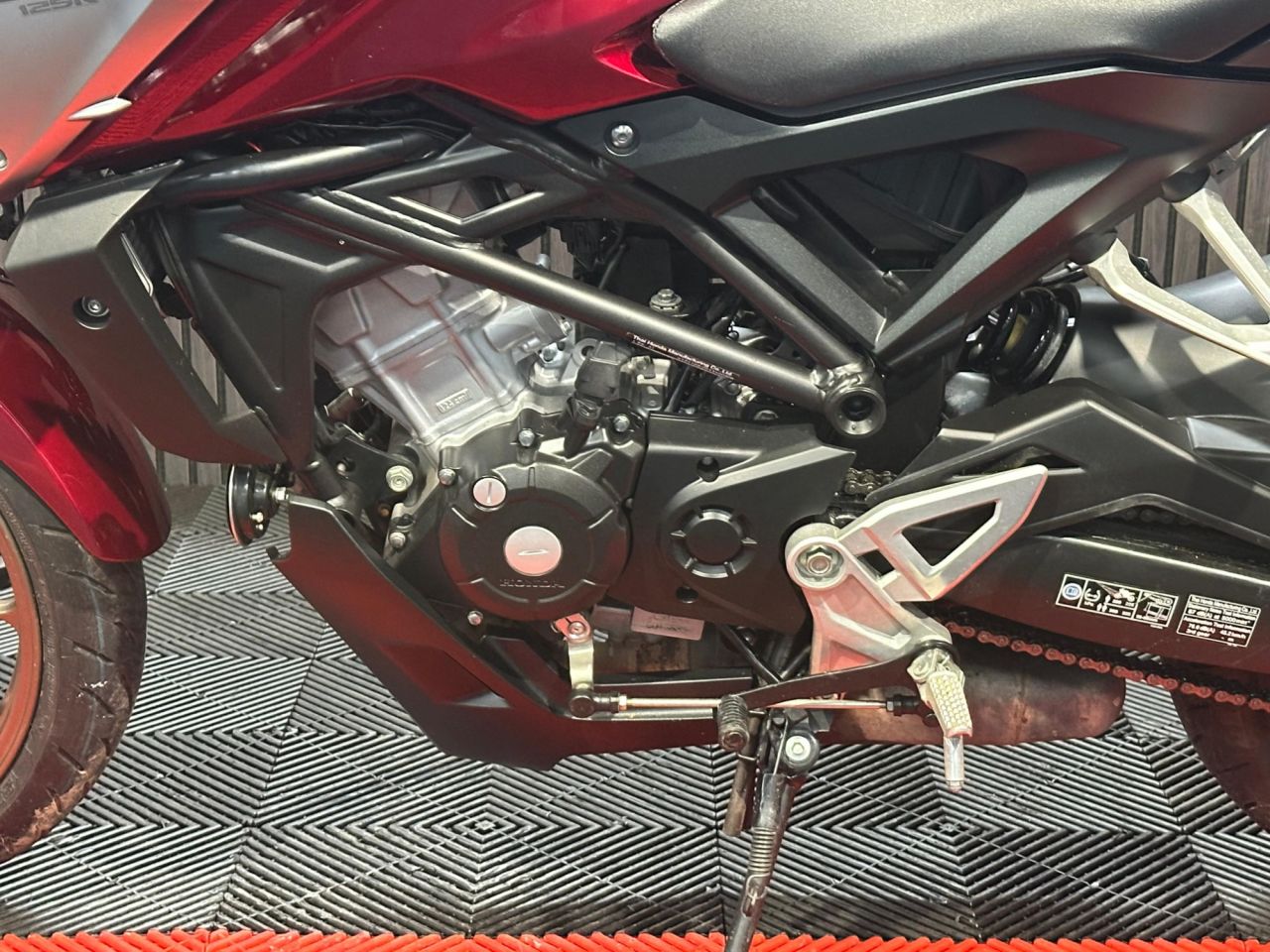 Used Honda CB125R for sale - 78434827: Photo 19